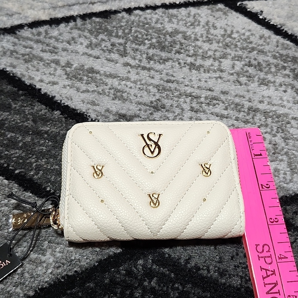 VICTORIA SECRET BISCOTTI QUILTED STUDDED ZIP-AROUND SMALL WALLET - Picture 9 of 11